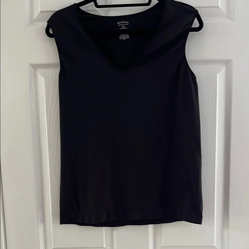 Two Merona Fitted Tank Tops Black and Brown Size XCL - Picture 2 of 4